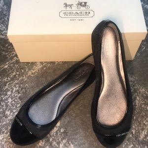 COACH Flats